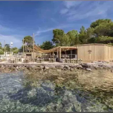 Charming One-bedroom In St Raphael - Maurin - 2140